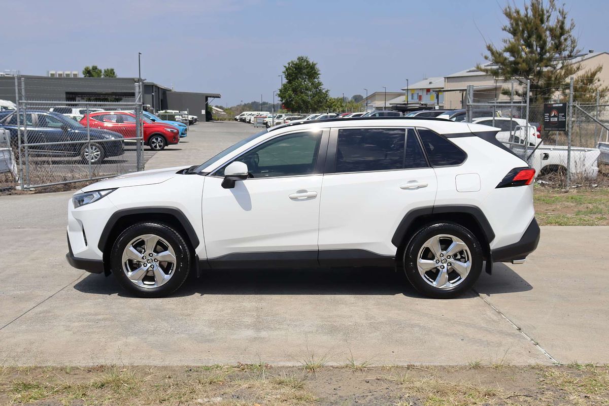 2020 Toyota RAV4 GXL MXAA52R