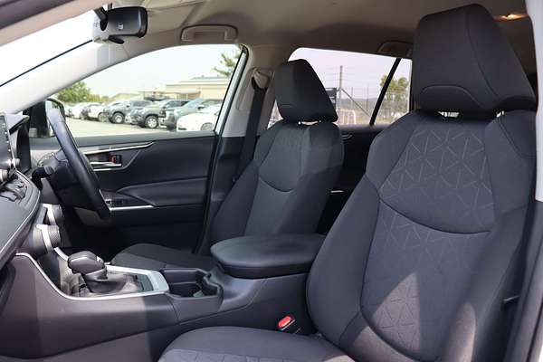 2020 Toyota RAV4 GXL MXAA52R