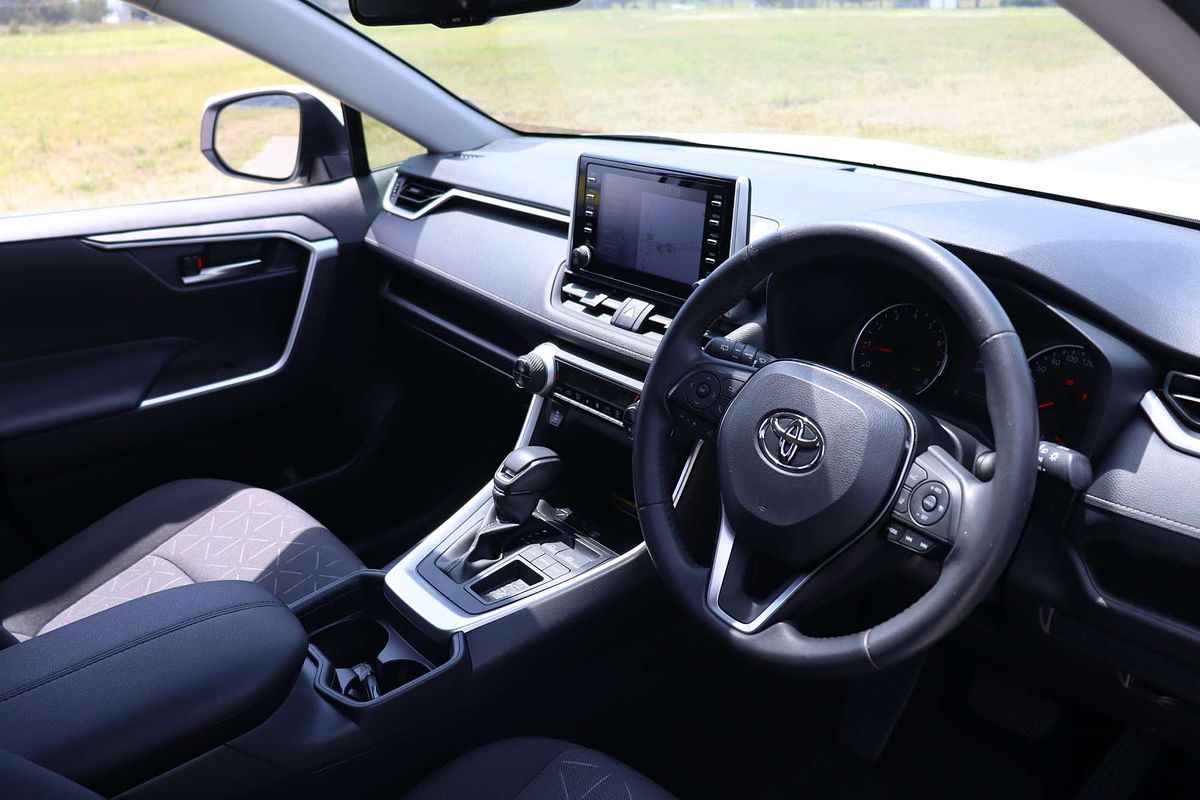 2020 Toyota RAV4 GXL MXAA52R