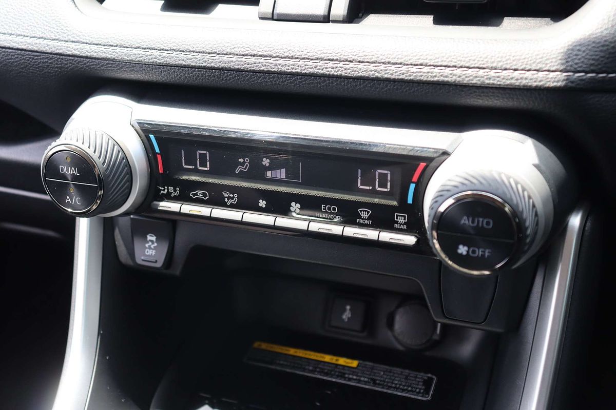 2020 Toyota RAV4 GXL MXAA52R