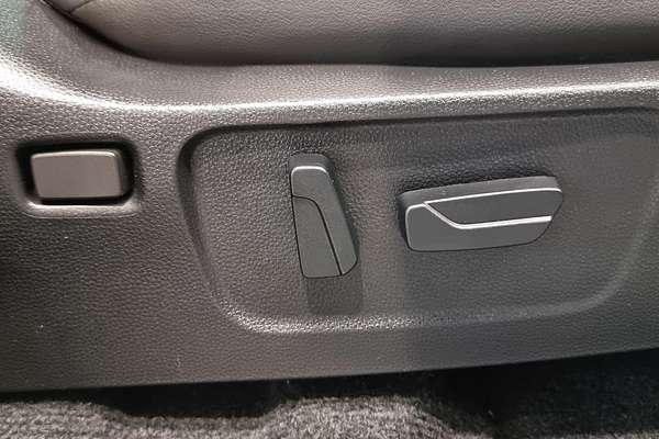 2024 Isuzu MU-X LS-T