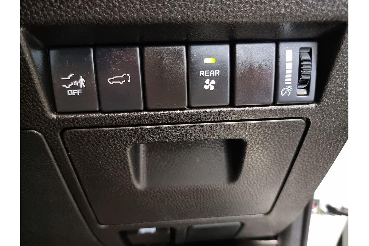 2024 Isuzu MU-X LS-T
