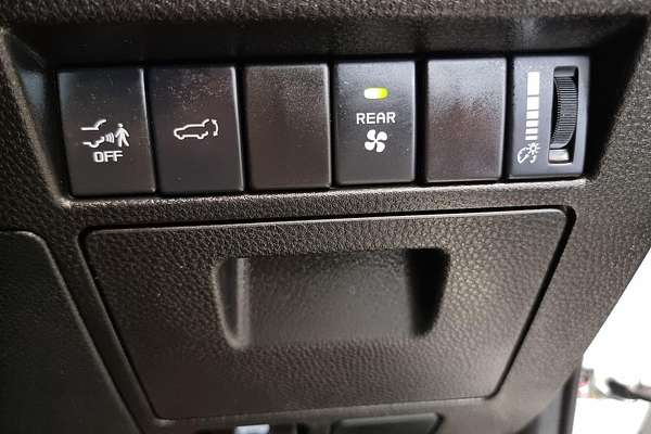 2024 Isuzu MU-X LS-T