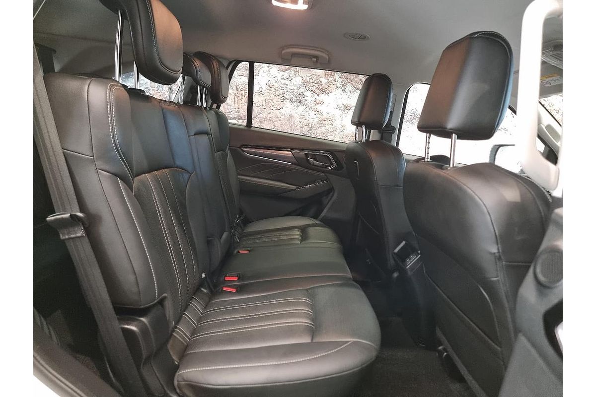 2024 Isuzu MU-X LS-T