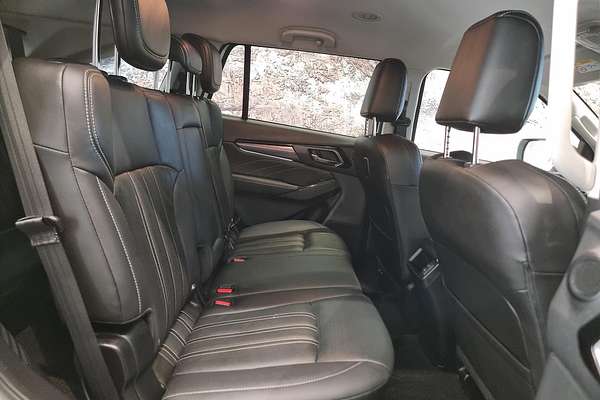 2024 Isuzu MU-X LS-T