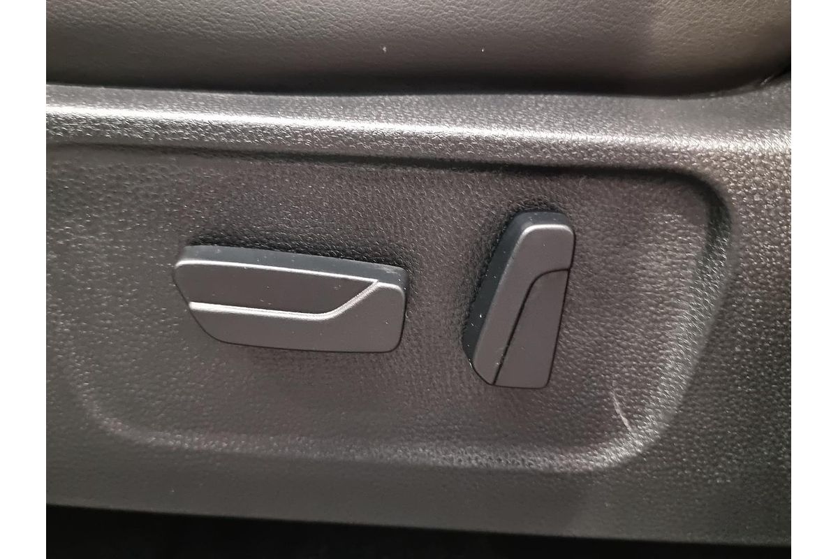 2024 Isuzu MU-X LS-T