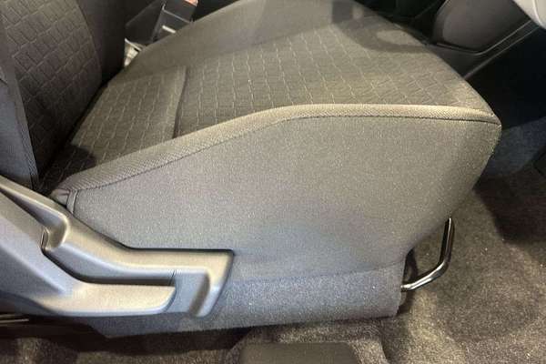 2025 Suzuki Swift Hybrid UZ