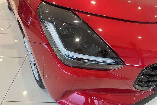 2025 Suzuki Swift Hybrid UZ