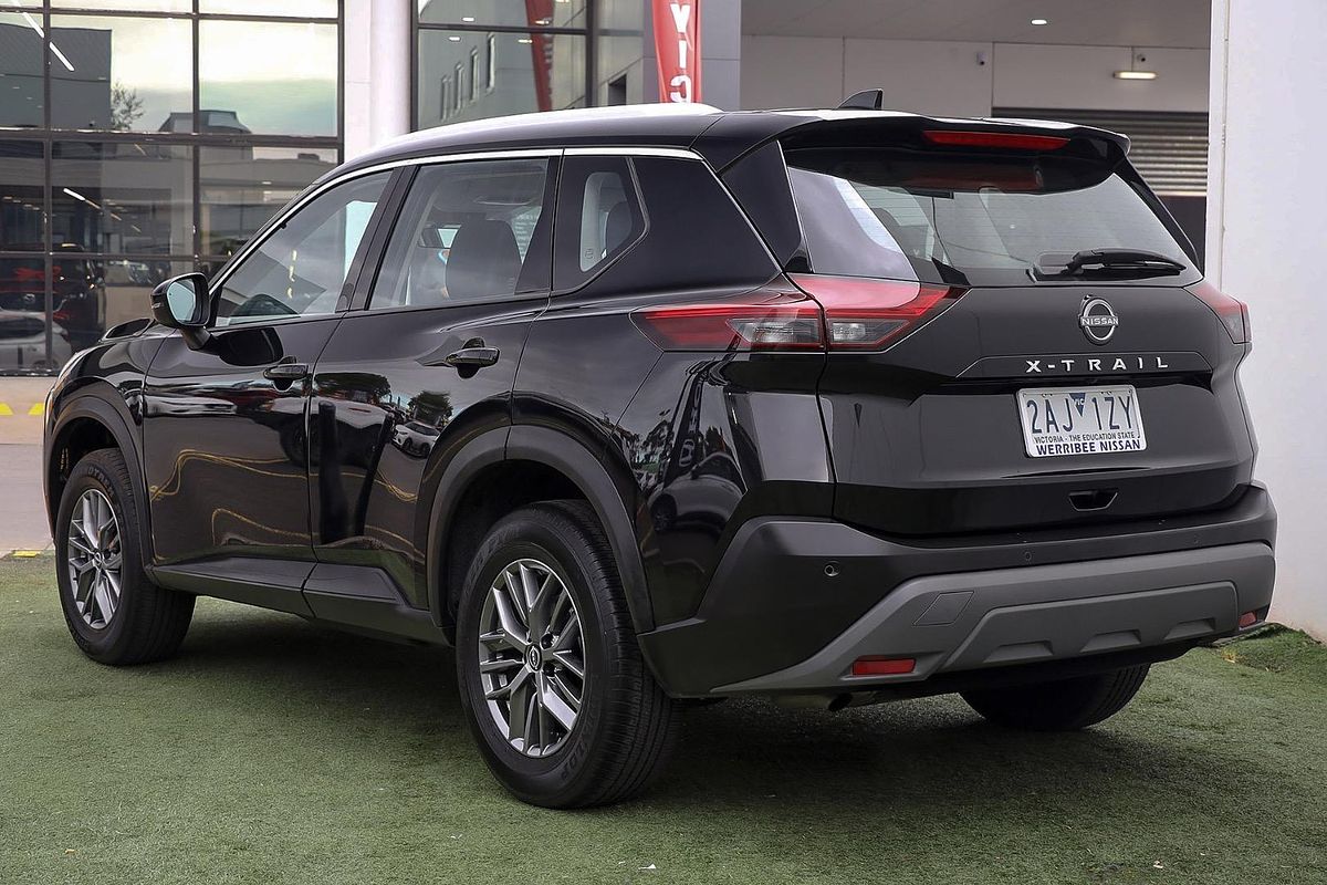 2024 Nissan X-TRAIL ST T33