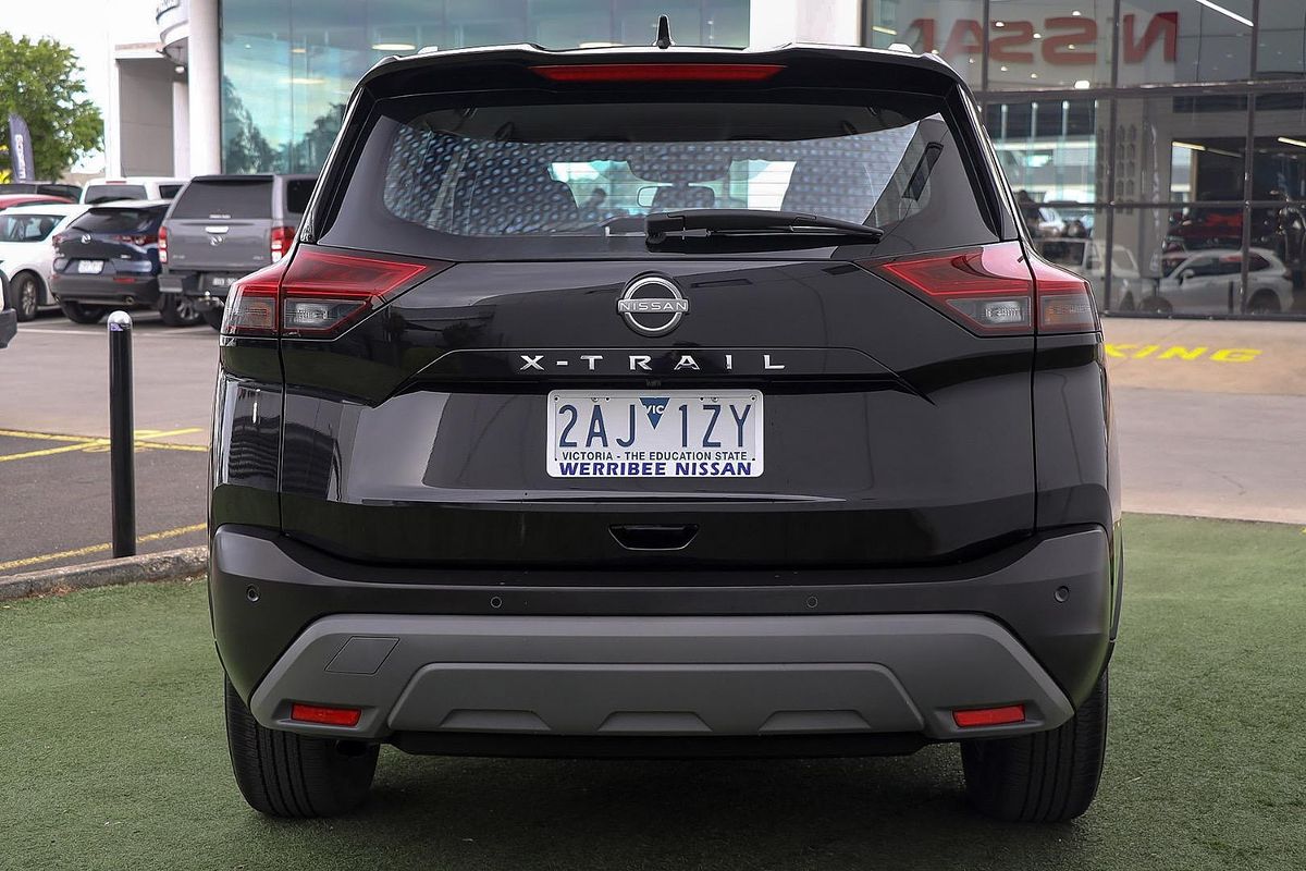 2024 Nissan X-TRAIL ST T33