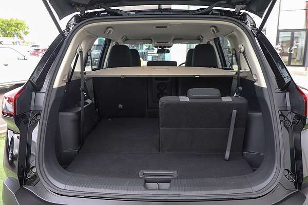 2024 Nissan X-TRAIL ST T33