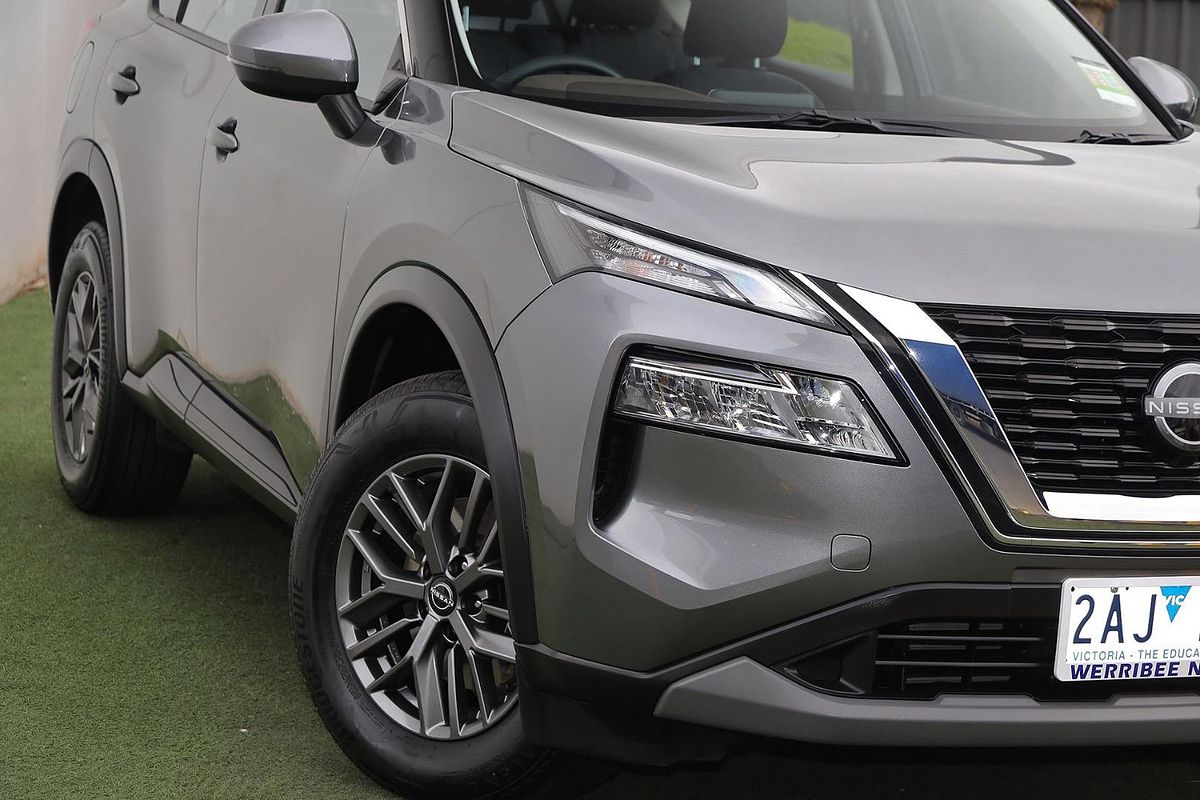 2024 Nissan X-TRAIL ST T33