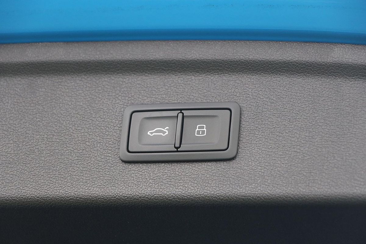 2023 Audi A3 40 TFSI S line GY