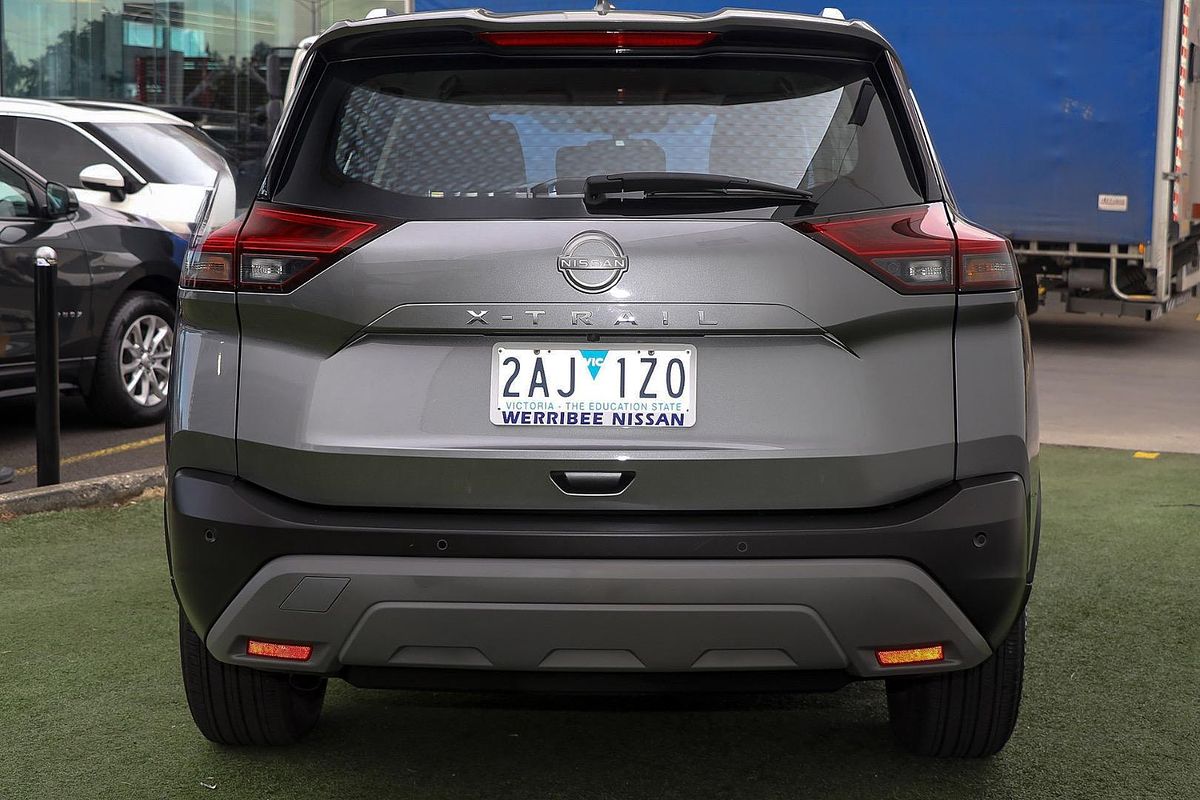 2024 Nissan X-TRAIL ST T33