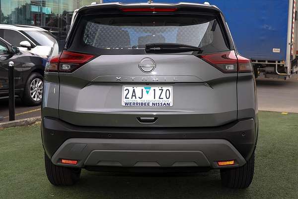 2024 Nissan X-TRAIL ST T33