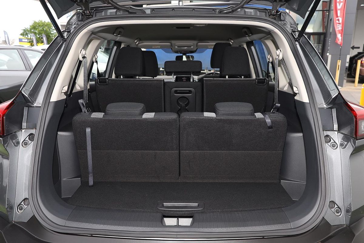 2024 Nissan X-TRAIL ST T33