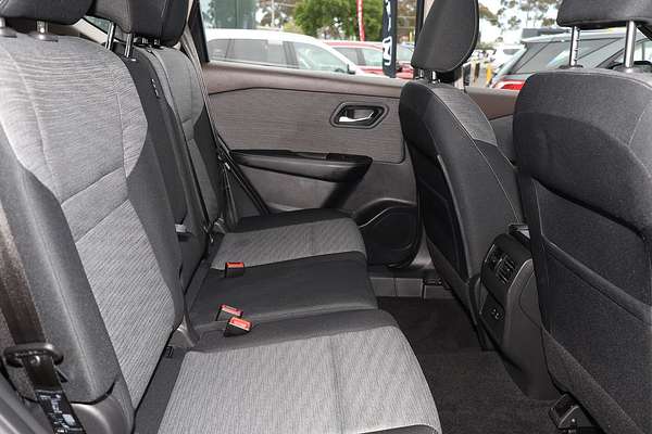 2024 Nissan X-TRAIL ST T33