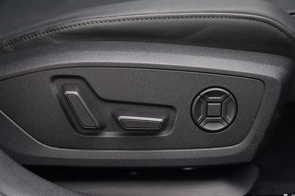 2023 Audi A3 40 TFSI S line GY