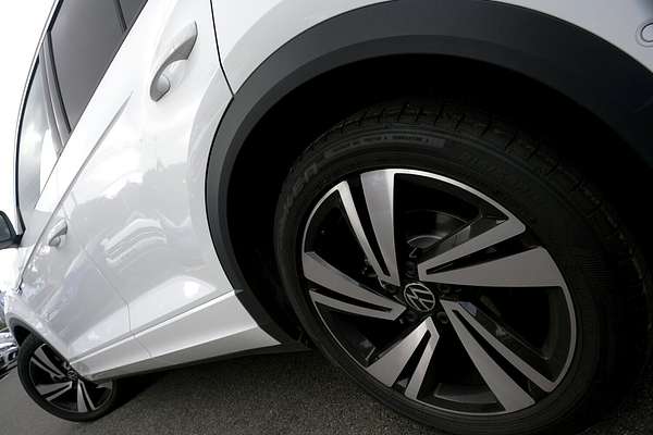 2025 Volkswagen T-Roc 140TSI R-Line D11