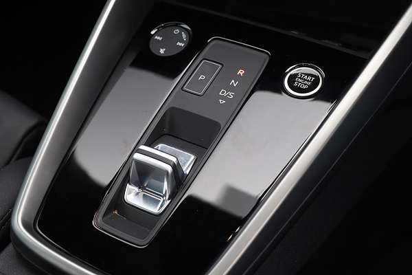 2023 Audi A3 40 TFSI S line GY