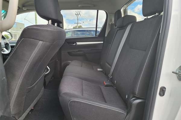 2020 Toyota Hilux SR5 GUN126R 4X4