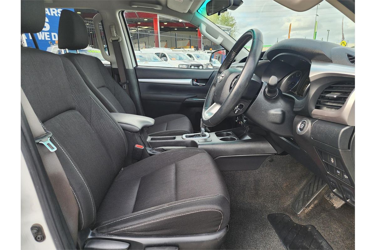 2020 Toyota Hilux SR5 GUN126R 4X4