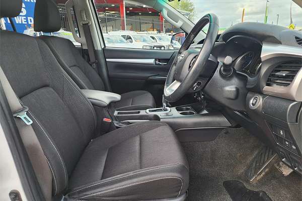 2020 Toyota Hilux SR5 GUN126R 4X4