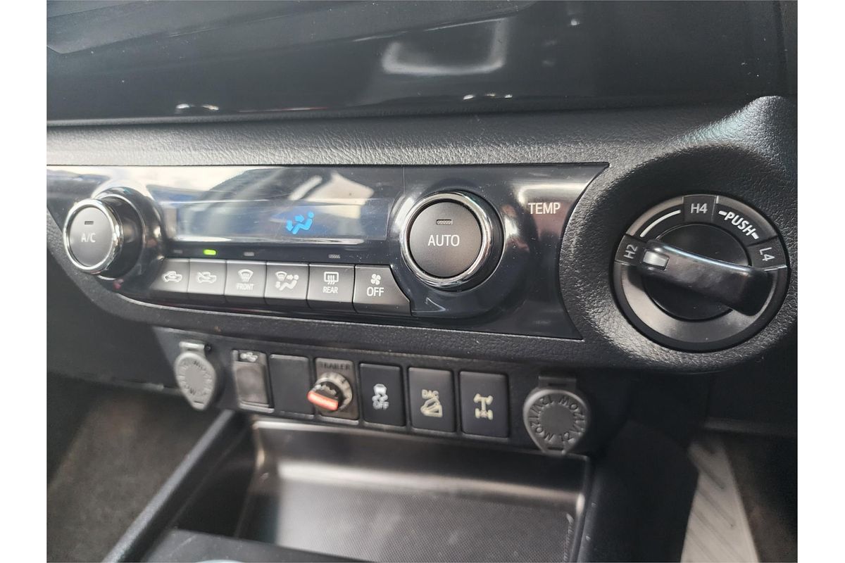 2020 Toyota Hilux SR5 GUN126R 4X4