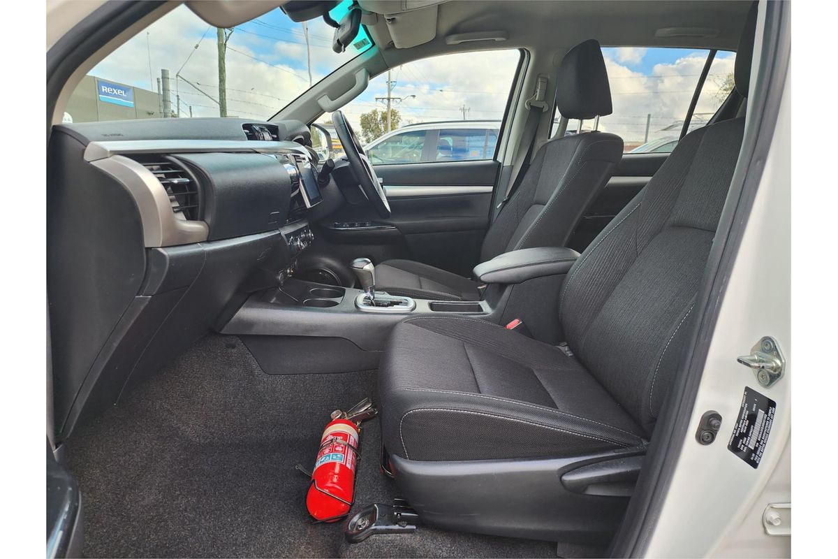 2020 Toyota Hilux SR5 GUN126R 4X4