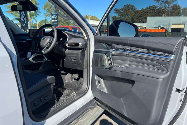 2025 LDV D90 Executive SV9A