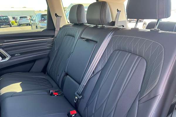 2025 LDV D90 Executive SV9A