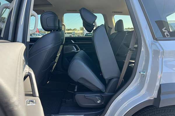 2025 LDV D90 Executive SV9A