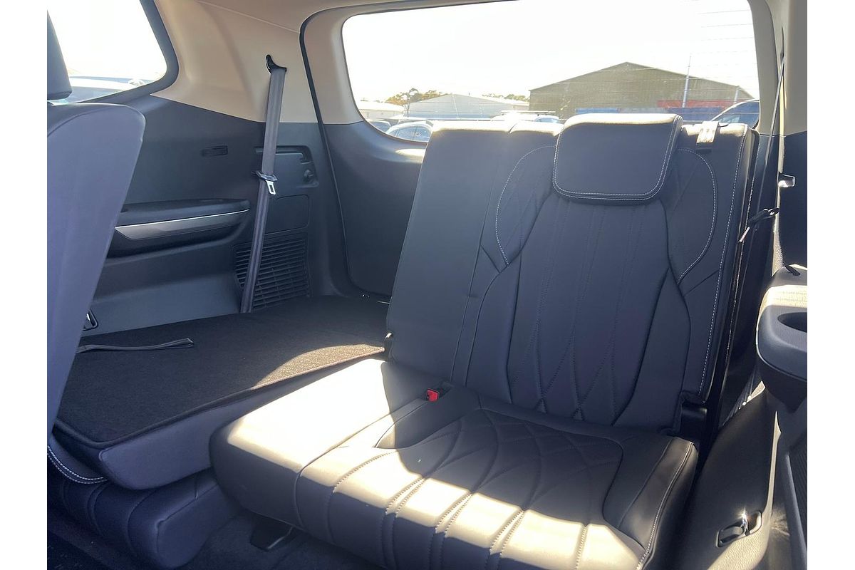 2025 LDV D90 Executive SV9A