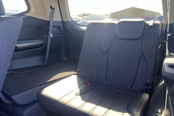 2025 LDV D90 Executive SV9A