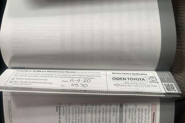 2020 Toyota Hiace Commuter GL GDH322R ELWB High Roof