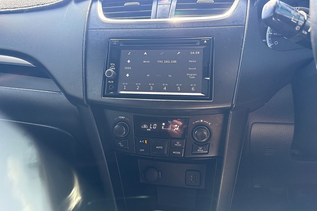 2015 Suzuki Swift GLX Navigator FZ