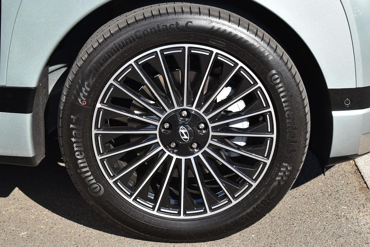 2025 Hyundai IONIQ 9 Calligraphy ME.V1