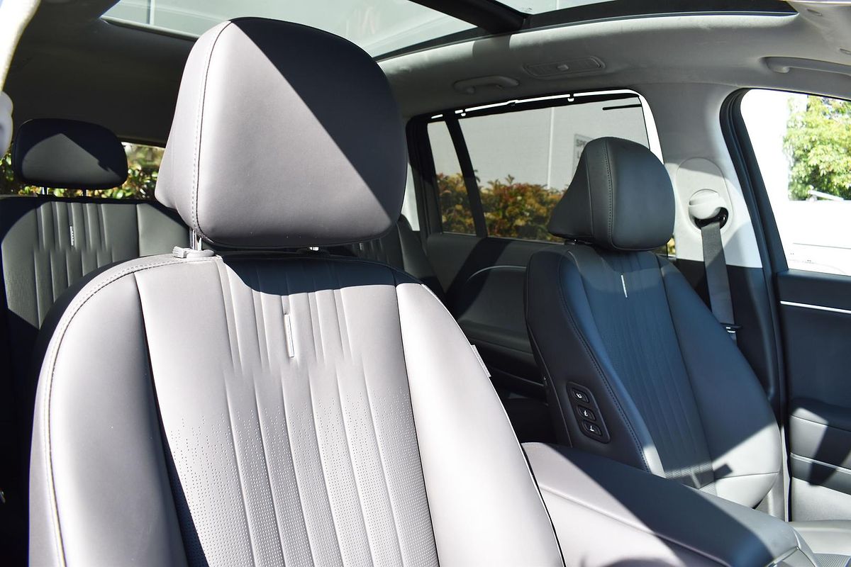 2025 Hyundai IONIQ 9 Calligraphy ME.V1