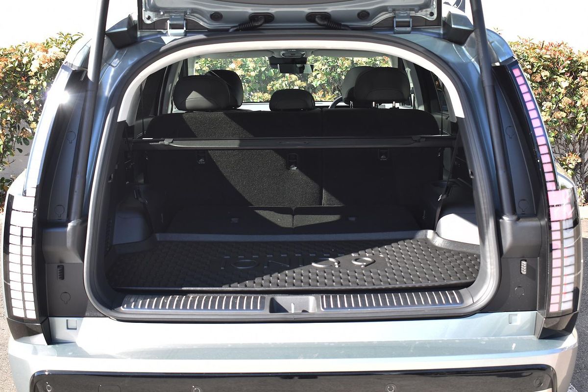 2025 Hyundai IONIQ 9 Calligraphy ME.V1