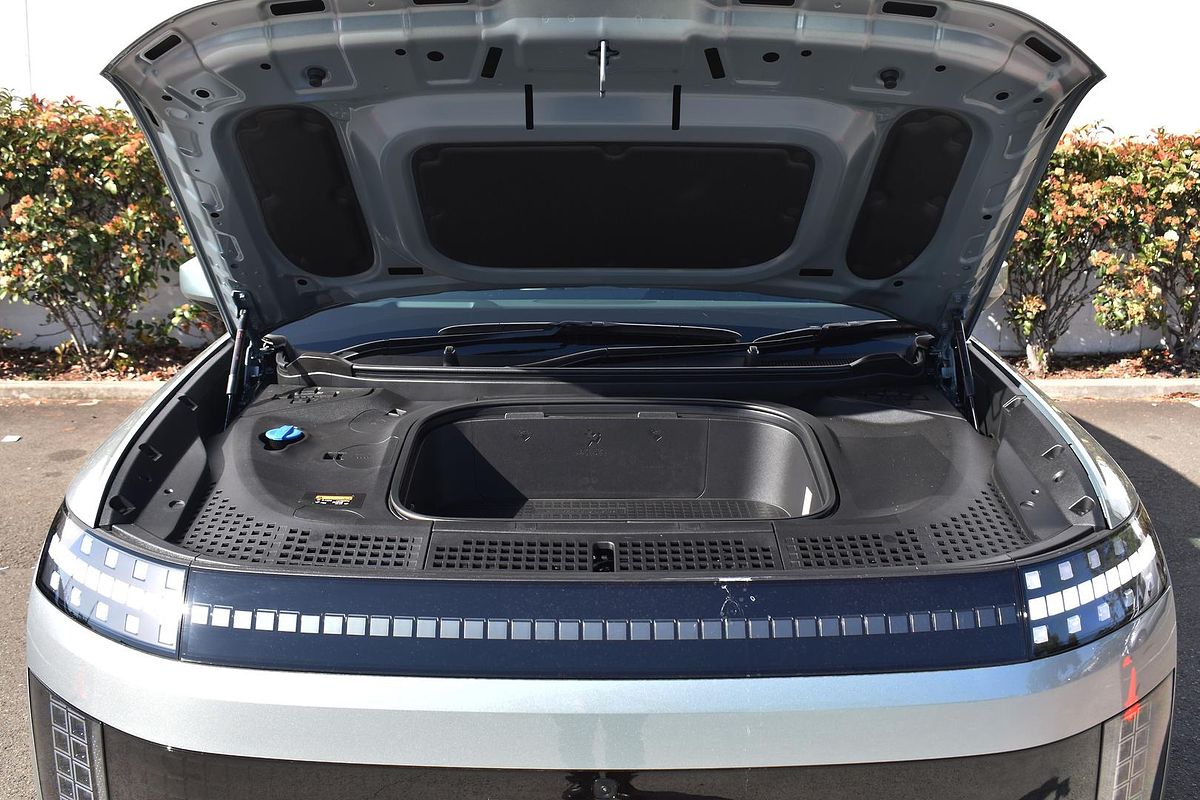 2025 Hyundai IONIQ 9 Calligraphy ME.V1