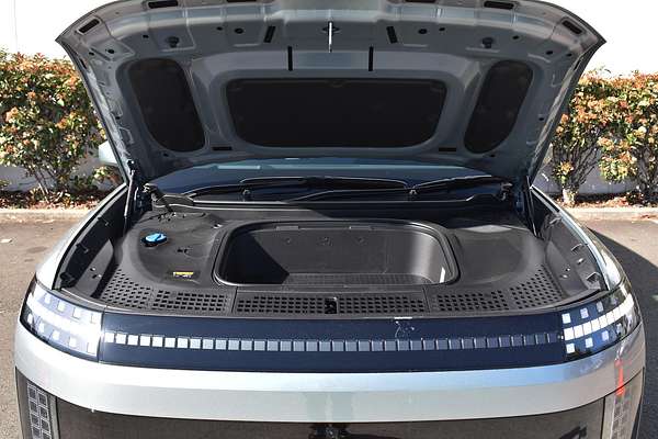 2025 Hyundai IONIQ 9 Calligraphy ME.V1