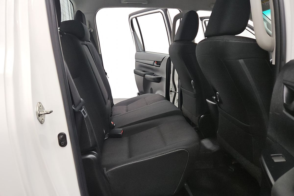 2018 Toyota Hilux SR GUN126R 4X4