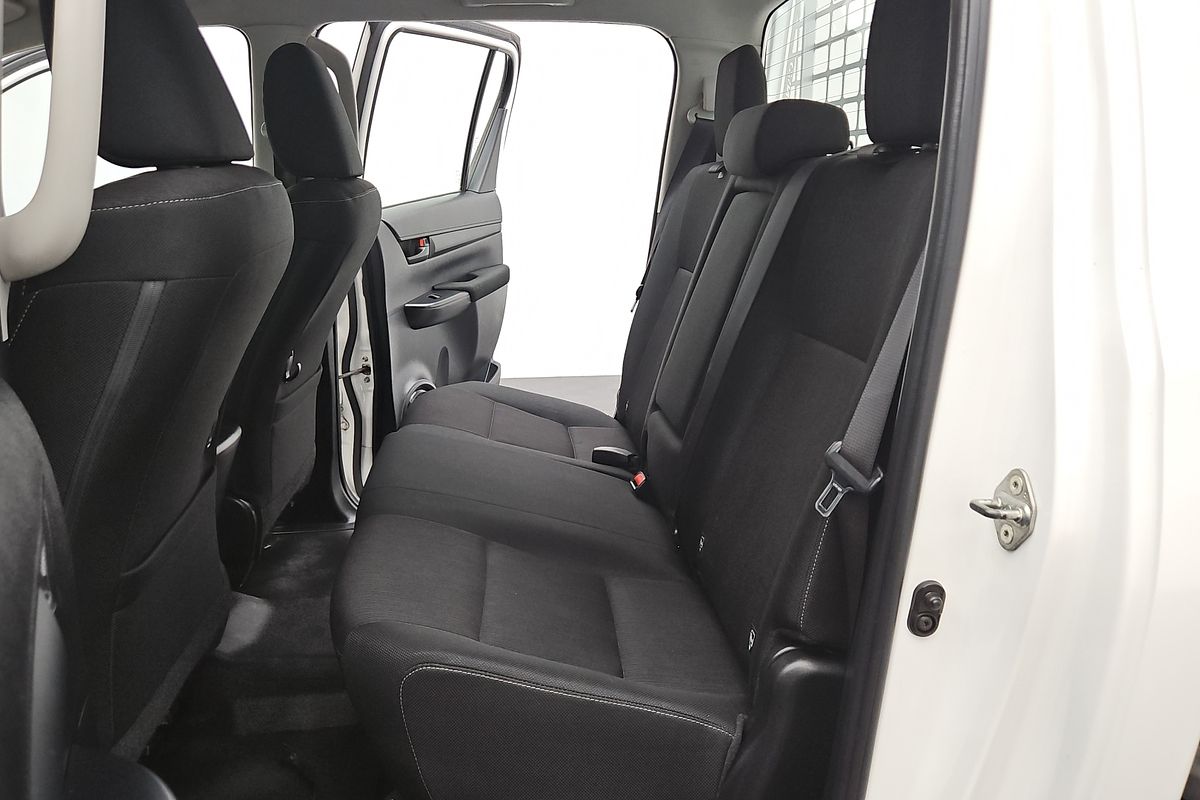 2018 Toyota Hilux SR GUN126R 4X4