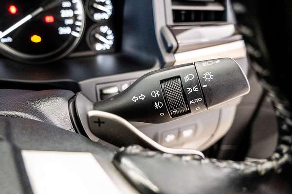 2020 Lexus LX LX450d VDJ201R