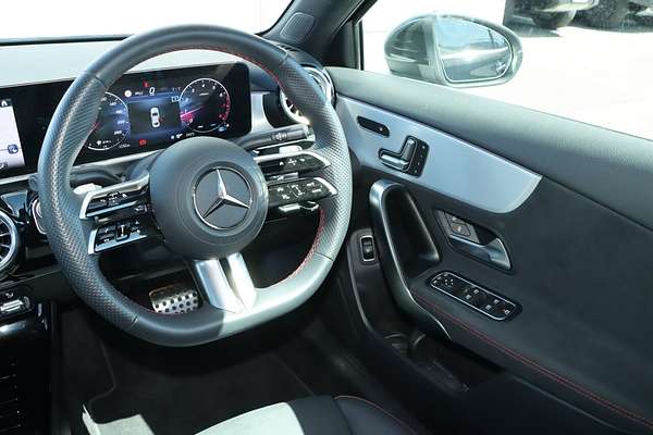 2024 Mercedes-Benz A-Class A250 V177