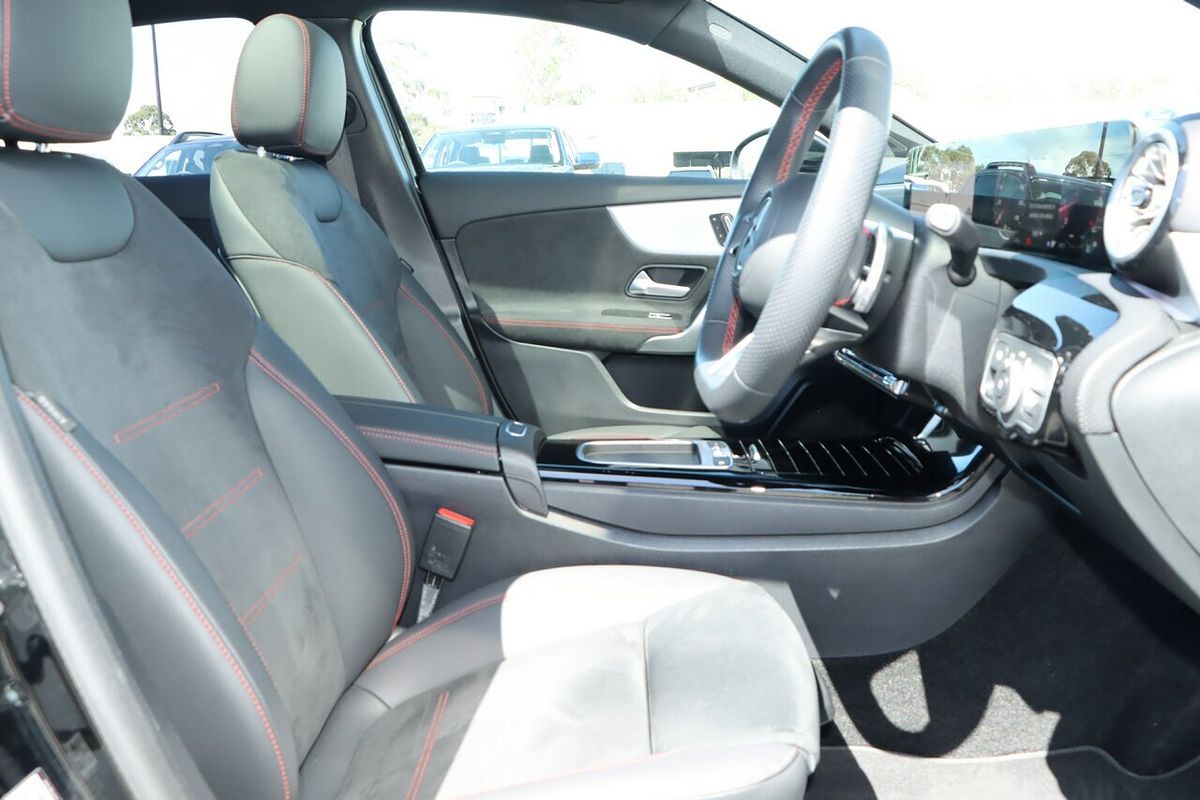 2024 Mercedes-Benz A-Class A250 V177