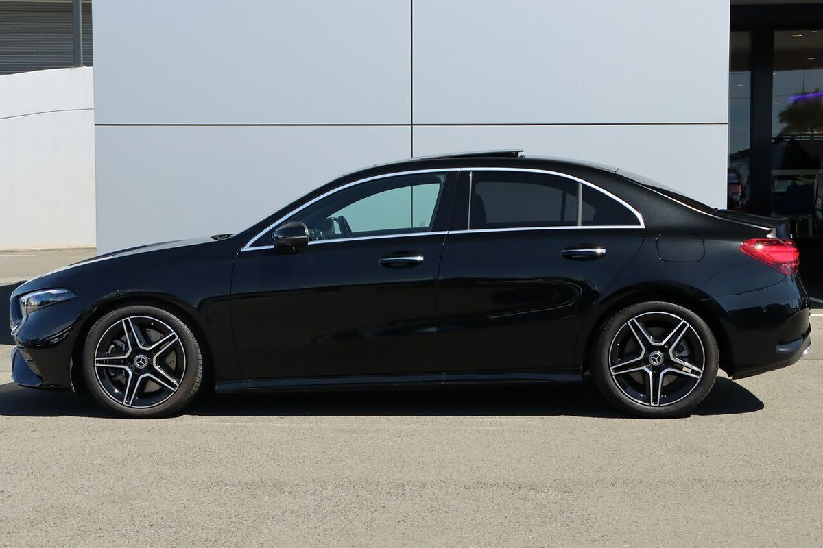 2024 Mercedes-Benz A-Class A250 V177