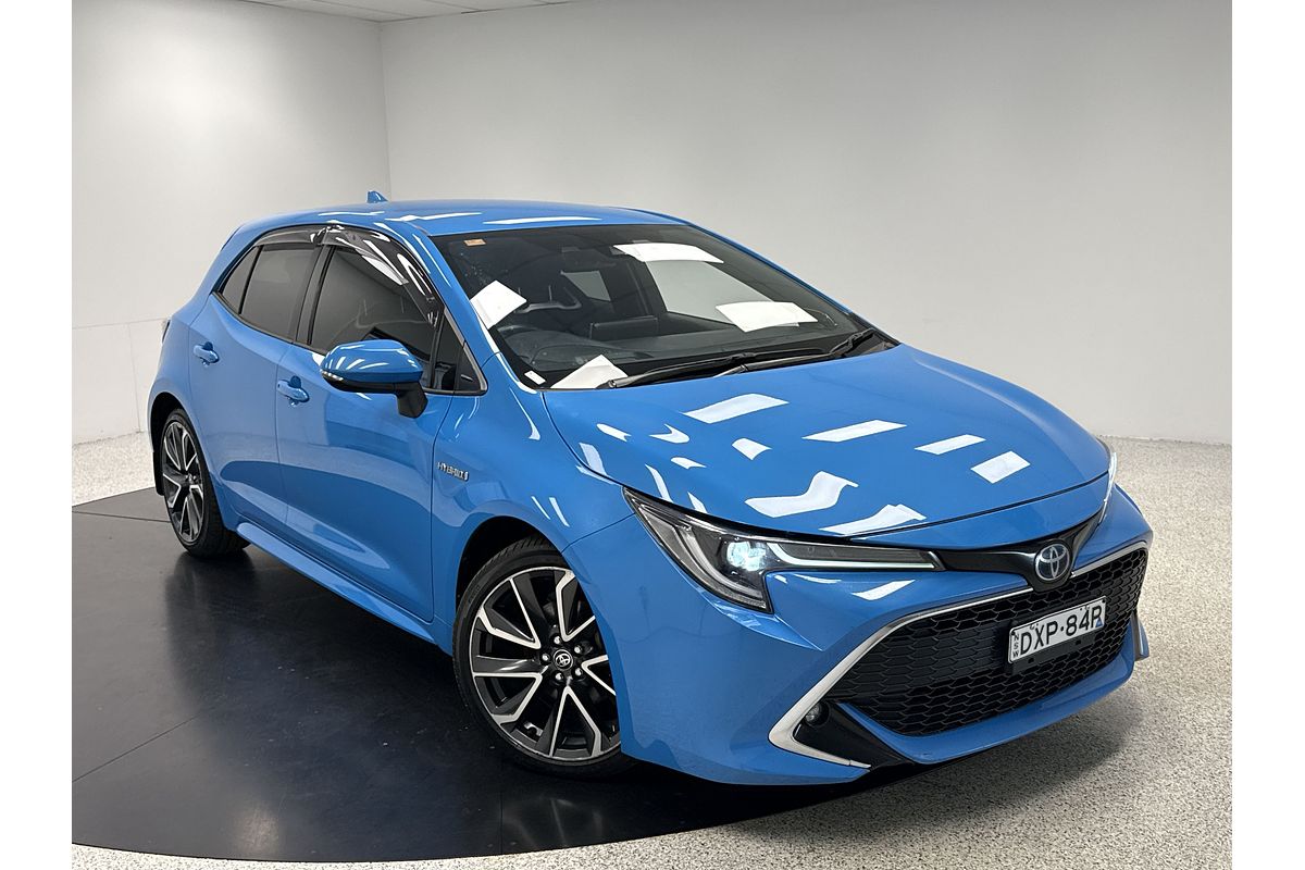 2018 Toyota Corolla ZR Hybrid ZWE211R