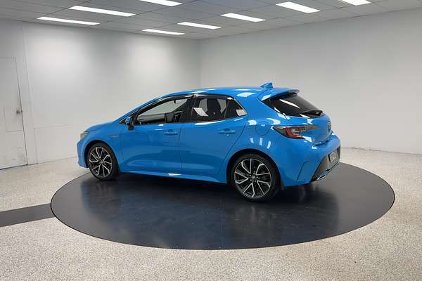 2018 Toyota Corolla ZR Hybrid ZWE211R