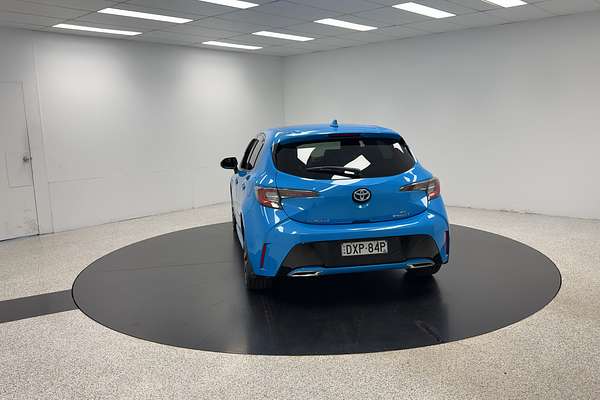 2018 Toyota Corolla ZR Hybrid ZWE211R